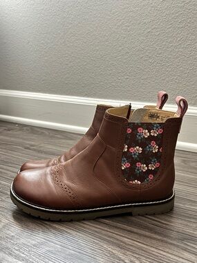 Mini Boden Kids Leather Chelsea Boots